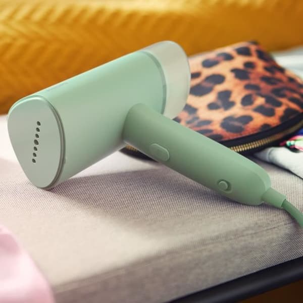 PHILIPS handhållen ångkokare serie 3000 STH3010/70, 1000 W, Ångeffekt 20 g/min, Klar att använda på 30 sekunder