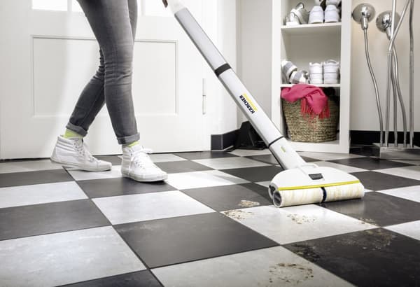 Kärcher EWM 2 Stickdammsugare Batteridriven våtsugare Svart, Vit, Gul 2,5 Ah