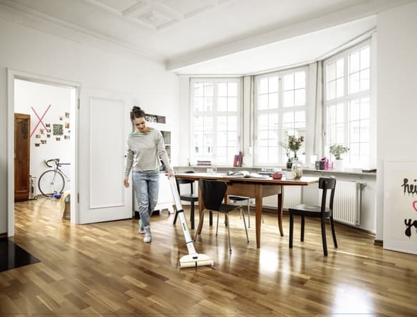 Kärcher EWM 2 Stickdammsugare Batteridriven våtsugare Svart, Vit, Gul 2,5 Ah