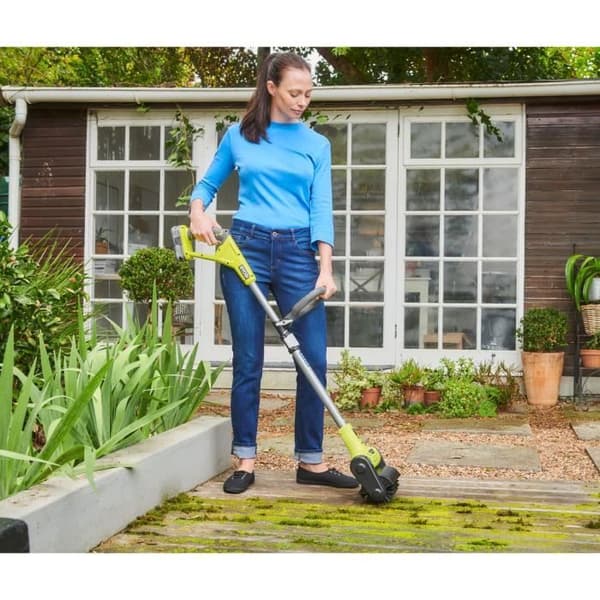 RYOBI 18V One+ golvrengörare - Med universell borste för alla ytor - Utan batteri eller laddare - RY18PCB-0