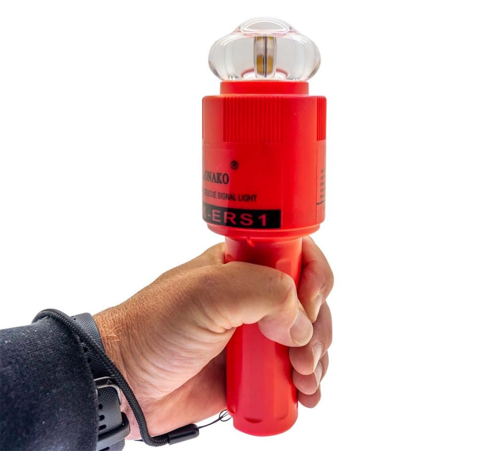 S.O.S batteridriven nödlampa inkl. signalflagga