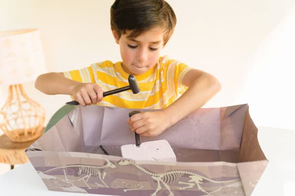 4M craft kit "Dig a Mosasaurus skeleton"