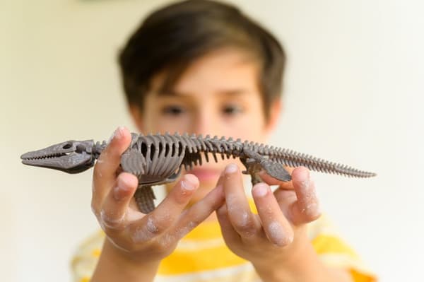 4M craft kit "Dig a Mosasaurus skeleton"