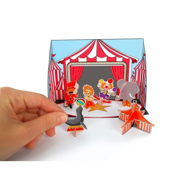 Plastikfollkit - teater i 3D - Cirkus