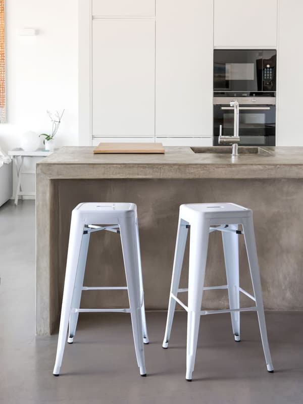 Sæt med 2 barstole Hvid Metal 76 cm Stabelbar Bordhøjde Industriel Moderne Stil