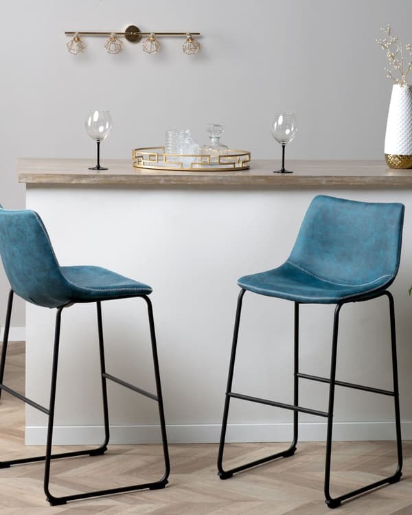 Barstole Blå Polstret Sorte Metalben Sæt 99 x 46 x 46 cm Høje Køkkenstole Ryglæn Fodstøtte Moderne Counterstole Køkkenø Barbord Indretning