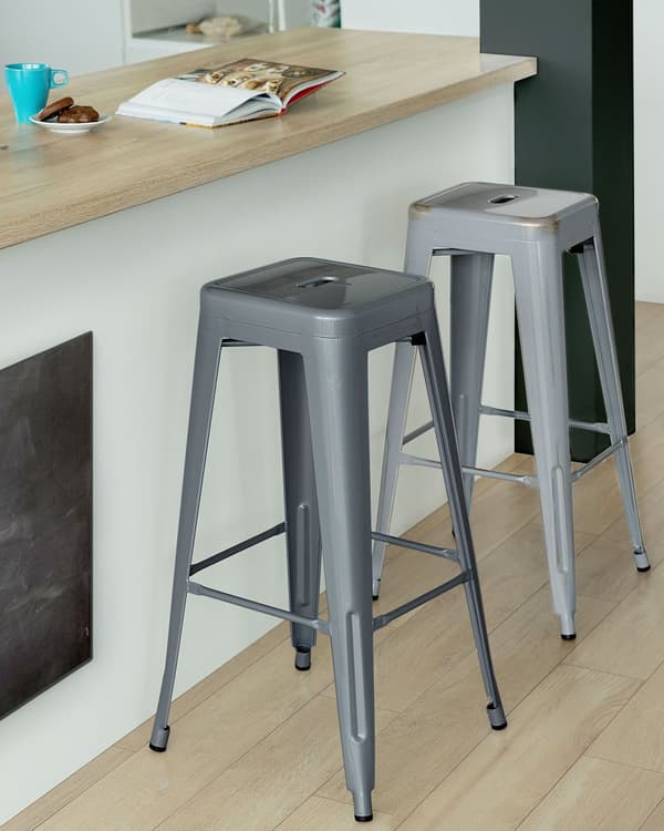 Sæt med 2 barstole Grå metal 76 cm Stabelbar Skrankehøjde Industriel Moderne Stil