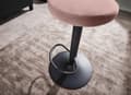 Miniatyrbild 4 av 7: Rootz Velvet Pink Pall utan ryggstöd 58 - 79 cm - Kökspallstyg - metall 100kg - Design barpall diskpall roterande bistropall