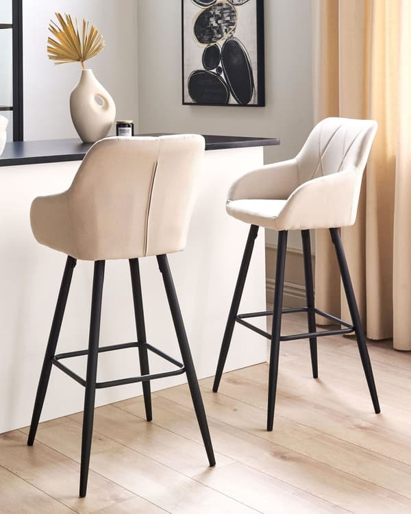 Set med 2 Barstolar Beige Tygklädsel med Armstöd Rutiga Ryggstöd Svarta Metallben