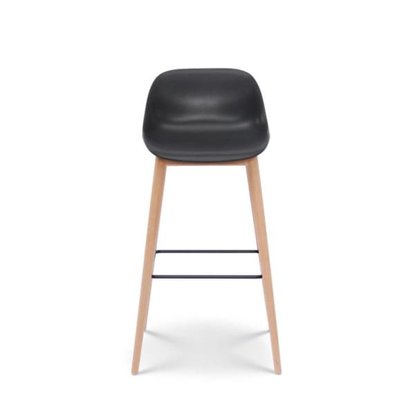 KOSMI - Set med 2 svarta barstolar i skandinavisk stil med ben i naturligt trä - Höjd 66 cm