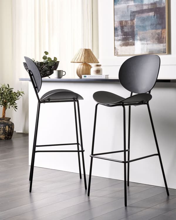 Sett med 2 barstoler Svart Sete i syntetisk materiale Metallben Ryggstøtte Minimalistisk design Skandinavisk stil Moderne Stoler Barkrakker