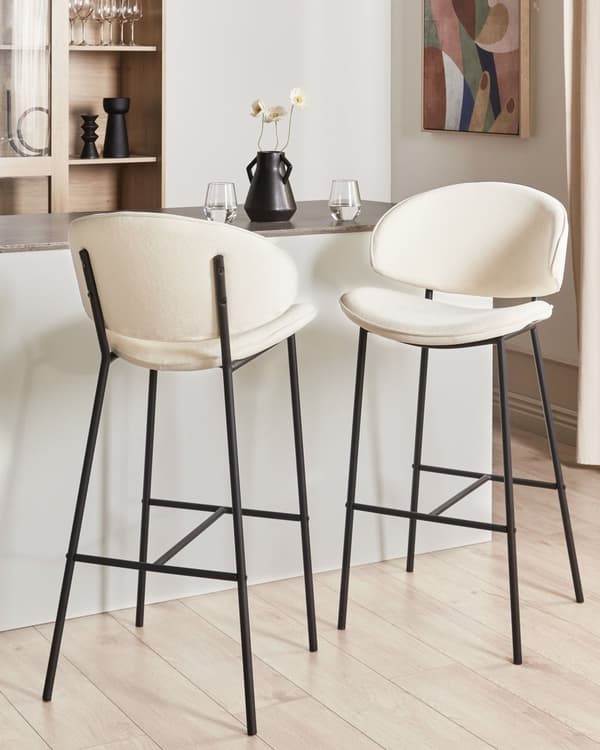Uppsättning med 2 Barstolar Krämfärgad Tygklädsel Svarta Metallben Utan Armstöd Böjt Ryggstöd Modern och Samtida Design Matsal Kök