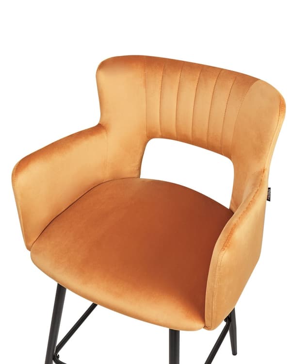 Set med 2 Barstolar Orange Sammet Stolar med Armstöd Utskuret Ryggstöd Svarta Metallben Matsal Kök Stolar