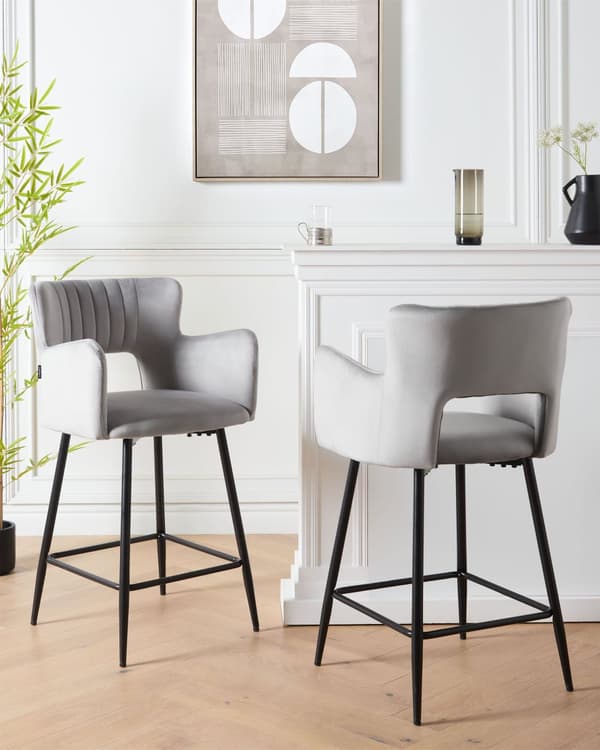 Sæt med 2 Barstole Spisestuestol Taupe Velour med Armlæn Udskåret Ryglæn Sort Metalben