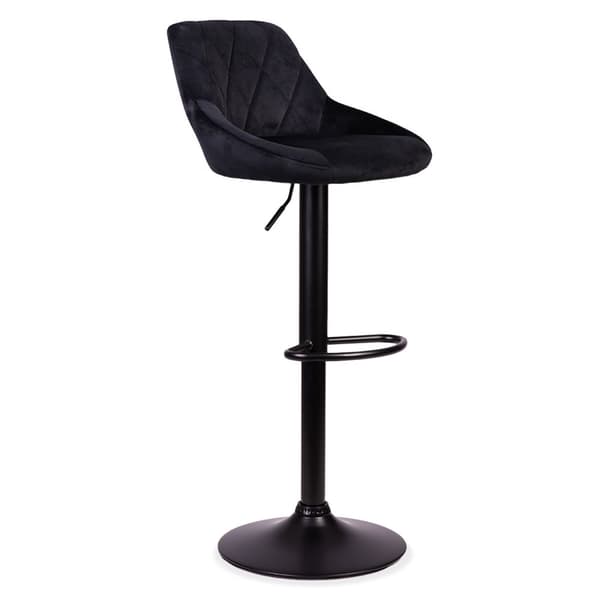 Baarijakkara selkänojalla Nerra Sofa musta mustalla pohjalla