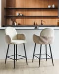 Miniatyrbillede 2 af 11: Barstole med Armlæn Beige Sæt af 2 Høj Køkkenstole Retro Ryglæn Design Fodstøtte Counterstol til Barbord Stole til Køkkenø