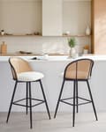 Miniatyrbilde 2 av 11: Sett med 2 Barstoler Off White Svingbart Boucle-sete Metall Svart Ramme Wienerflette Ryggstøtte Retro Seating