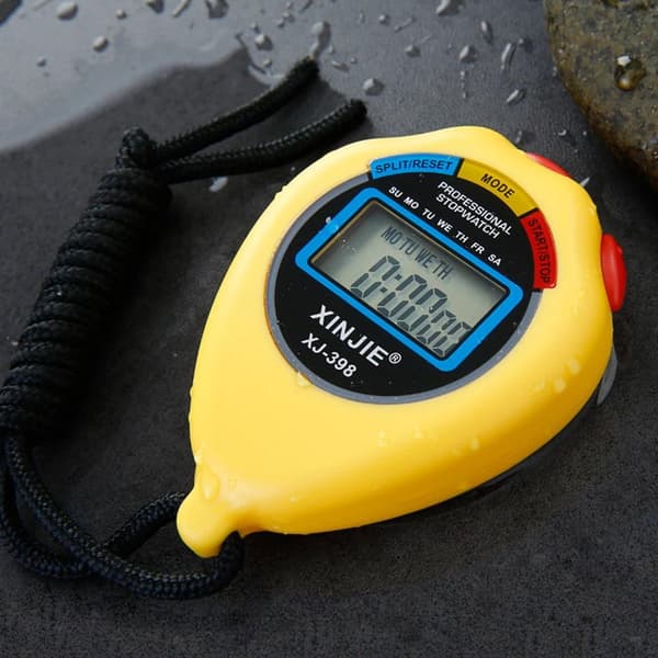 2st vattentät multifunktionell digital LCD-stoppur, bärbar handhållen sporttimer