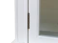 Miniatyrbilde 9 av 10: Amaretta 3-dørs vitrineskap antikk hvit, antikk patinert. Bredde 142 cm, høyde 200 cm.