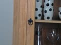 Miniatyrbilde 4 av 6: New Mexico hjørneskap med 1 glassdør og 2 skuffer i lut, voks.