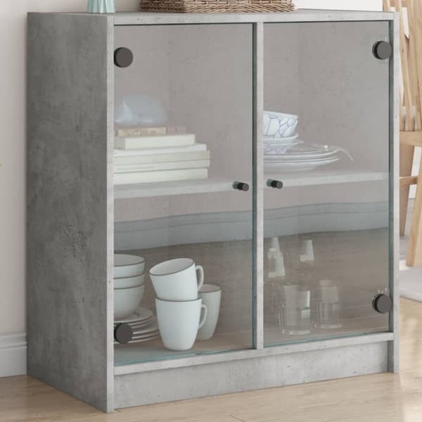 skab med glaslåger 68x37x75,5 cm betongrå