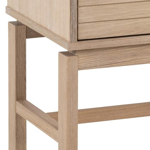 Linley vitrineskab 2 låger eg finer.