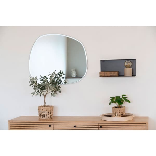 Lille vegghylle 40x18x18 cm svart.