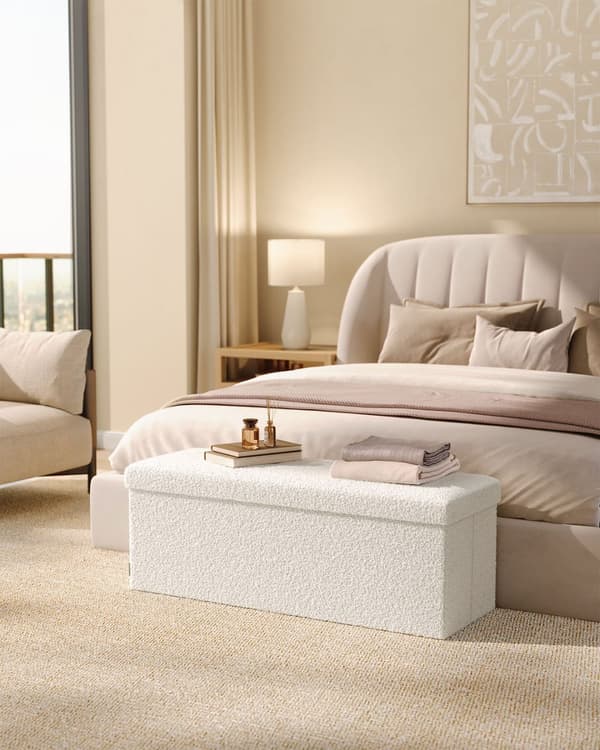 Afføring med opbevaringsplads 38 x 110 x 38 cm creme hvid