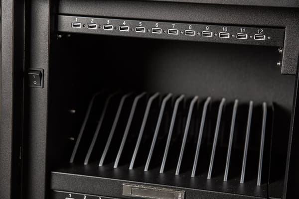Tabletvogn "IVOLMAX 24" - til 24 tabletter op til 10,5 tommer