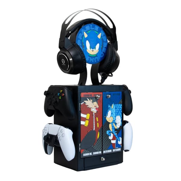 Numskull - SEGA - Officiell Sonic the Hedgehog-spelförvaringsenhet för 4 styrenheter - 10 spel - 1 headset
