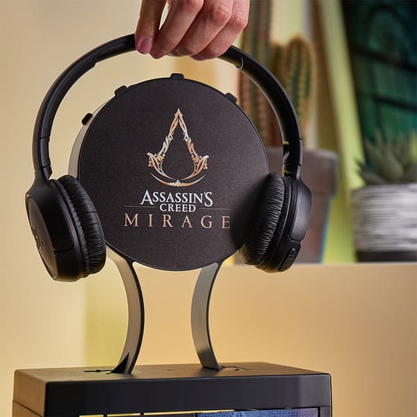 Numskull - Assassin's Creed-inspirerat spelskåp för 4 handkontroller - 10 Spel - 1 Headset