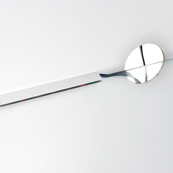 Vitrineskab med 2 låger og 2 skuffer og LED - Højde 180cm - Hvid