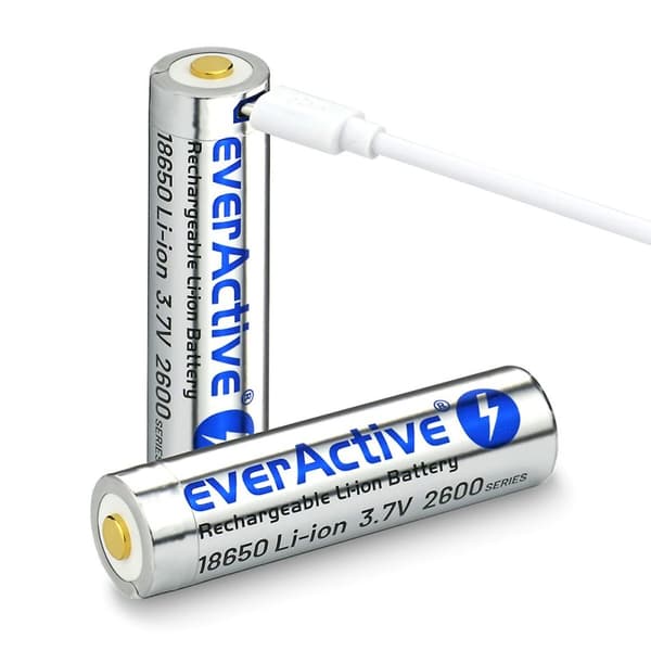 Genopladelige batterier EverActive EV18650-26M 3,7 V