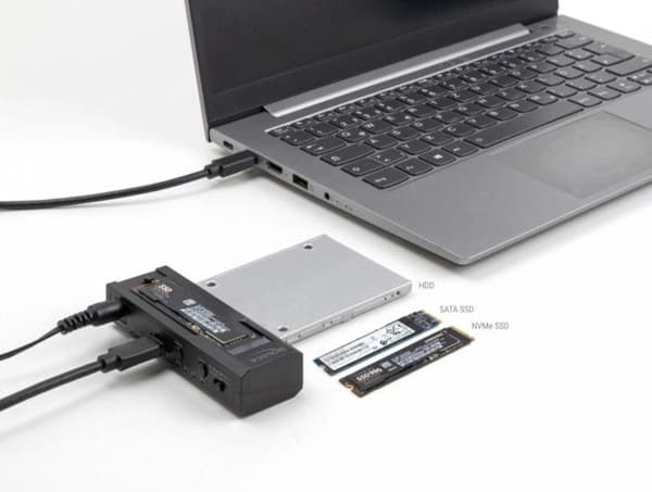 USB-C/A Dockningstation - DeLock - Automatisk kloning - Snabb överföring - Kompatibel med M.2 och SATA