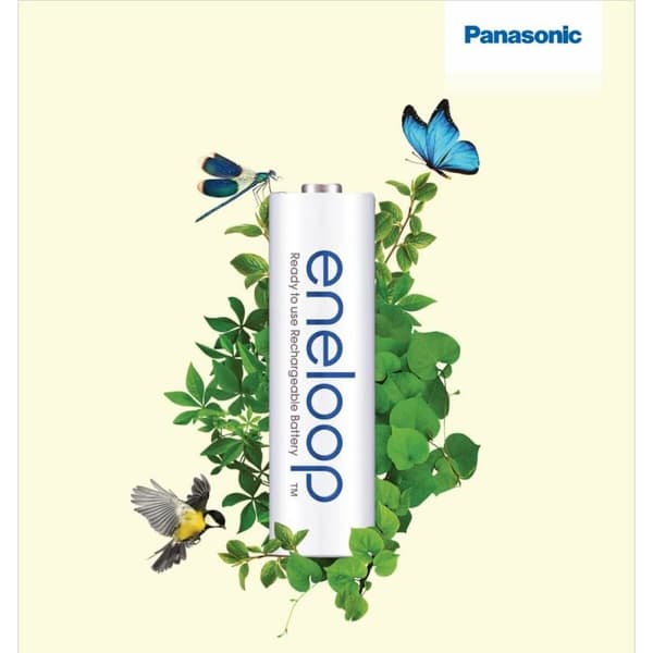 Laddningsbara Batterier Panasonic BK-3HCDE/4CP+CASE