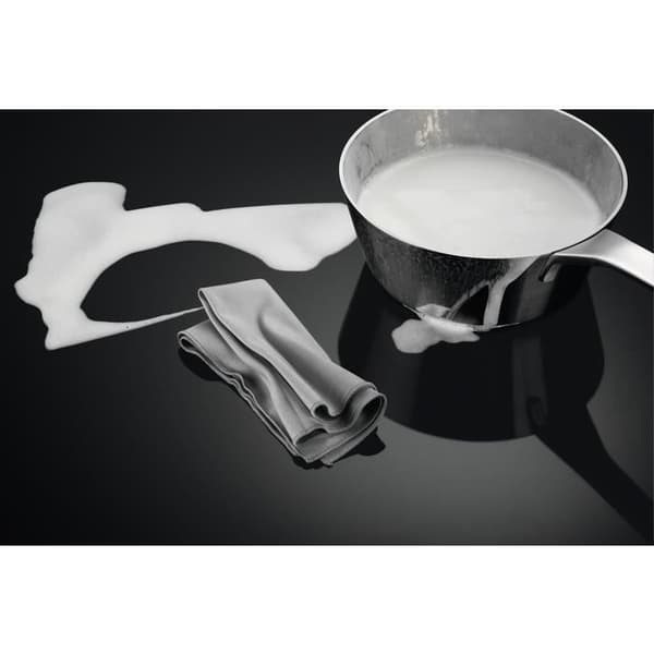 AEG IKE74441FB induktionshäll - Svart - 4 brännare - 710 mm - 520 mm - 2500 W - 14,5 cm - 3200 W