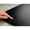 Miniatyrbild 3 av 3: Keramisk spisplatta Electrolux LHR3233CK1 - Svart - 2 Hi-light zoner - 18 cm - 700/1700 W