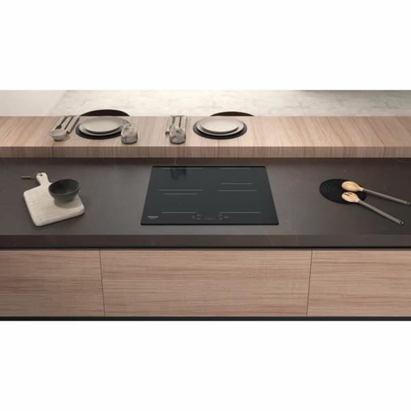 Induktioliesitaso - HOTPOINT - 4 poltinta - P 60 cm - HQ5660SNE - 7200 W - Musta lasipinnoite