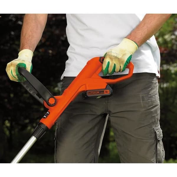 BLACK+DECKER 23 cm Græstrimmer - med 18 V 2 Ah batteri - GLC1823L20-QW - 180° drejeligt hoved