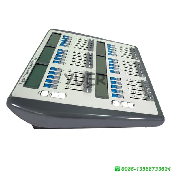 Tigre Fader Wing Console, 30 Tarkkuusfaderia, 16 DMX Universumia, 8912 Kanavaa