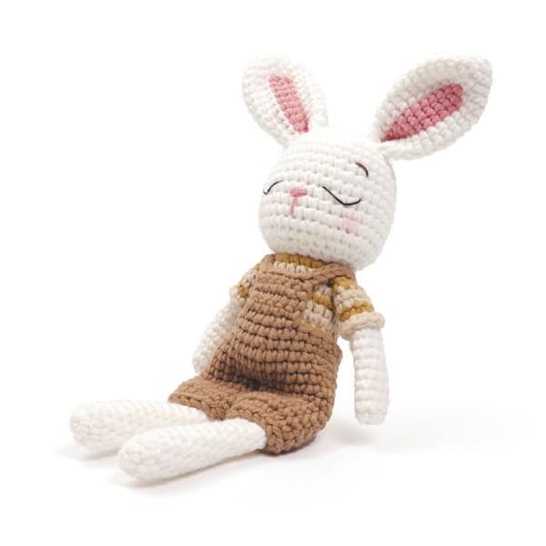 Min virkade Amigurumi-kanin i plysch