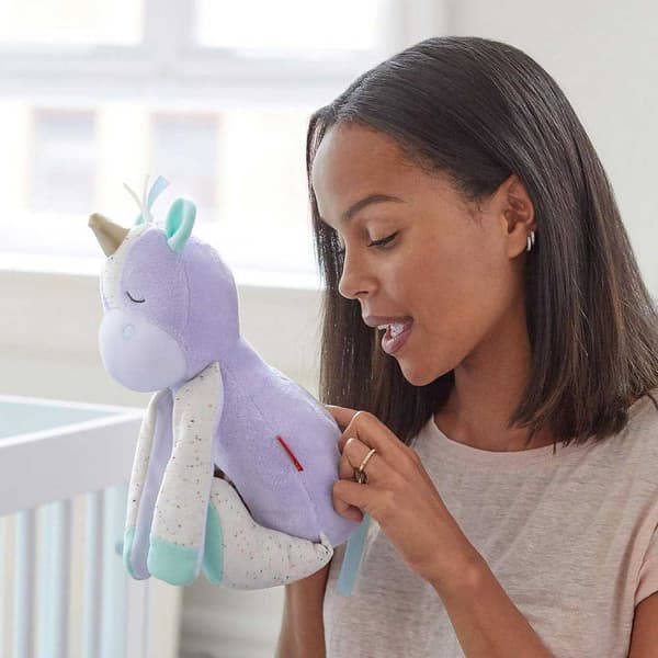 Skip Hop Aktiverad Napp Enhörningsleksak Cry Lila