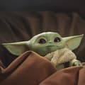 Miniatyrbild 3 av 5: STAR WARS - The Child - pratande plyschleksak med karaktärsljud och tillbehör - The Mandalorian-leksak - för åldrarna 3 och uppåt