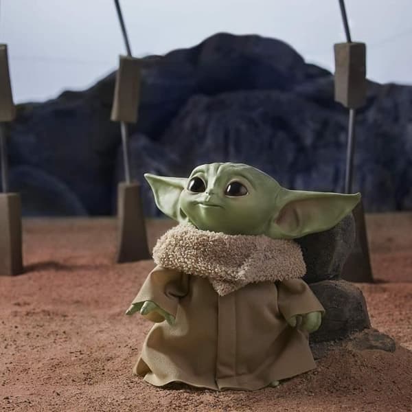 STAR WARS - The Child - pratande plyschleksak med karaktärsljud och tillbehör - The Mandalorian-leksak - för åldrarna 3 och uppåt