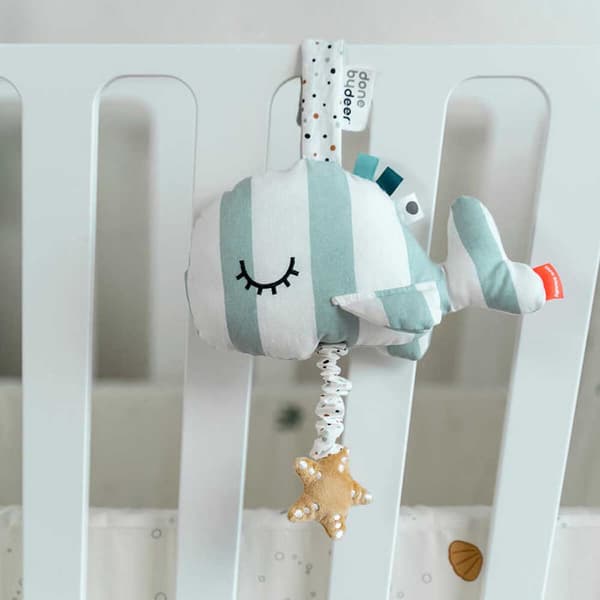 Done By Deer Musical Leksak Wally Grönt 0 Months