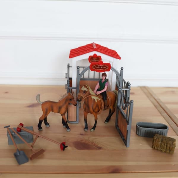 WOOPIE Set Stall Häst Pennfigurer 18 st.