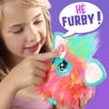 Miniatyrbild 4 av 6: Coral Furby, 15 tillbehör, interaktiv plyschleksak för flickor och pojkar, röstaktiverad animatronik, från 6 år och uppåt