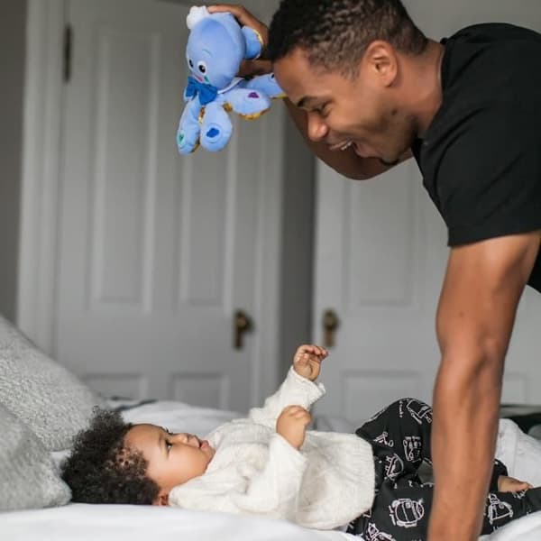 BABY EINSTEIN Octoplush™ Blød Blæksprutte - Blå
