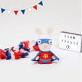 Pikkukuva 3 / 4: RAVING RABBIDS Punainen Supersankari Pehmolelu Äänellä - 18 cm