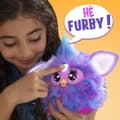 Miniatyrbild 5 av 6: Purple Furby, 15 tillbehör, interaktiv plyschleksak för flickor och pojkar, röstaktiverad Animatronic, 6 år och uppåt